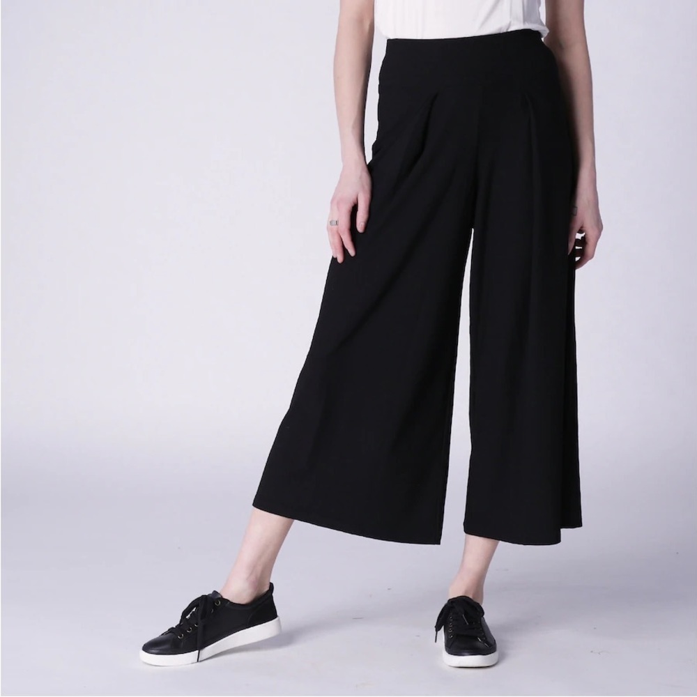 Wynne Layers Luxe Crepe Culotte in black​​